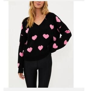 Beach Riot Joey V-Neck Sweater Amour Heart Size: M